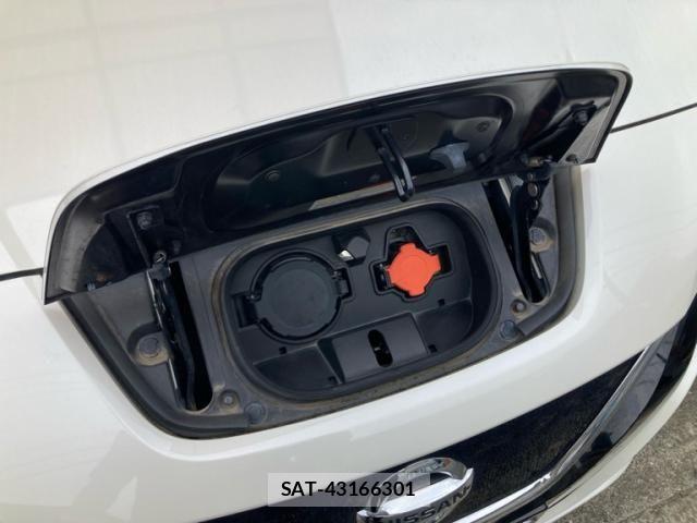 Nissan LEAF 2018-02 8847962-17