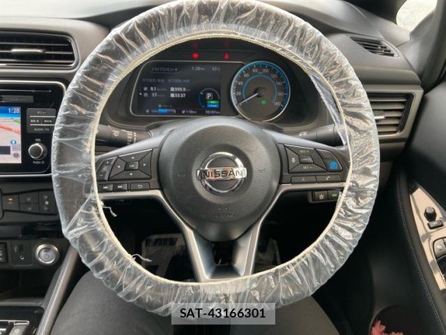 Nissan LEAF 2018-02 8847962-18