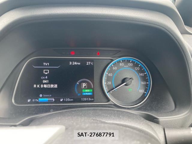 Nissan LEAF 2019-10 8849045-16