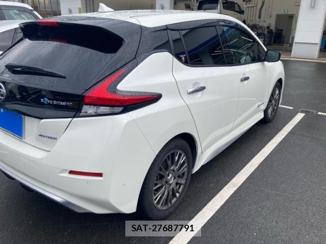Nissan LEAF 2019-10 8849045-2