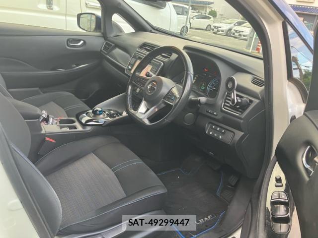 Nissan LEAF 2017-12 8849532-12