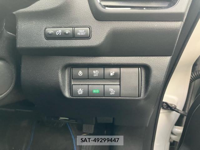 Nissan LEAF 2017-12 8849532-16