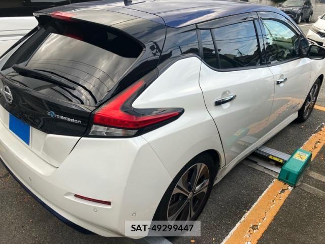 Nissan LEAF 2017-12 8849532-3