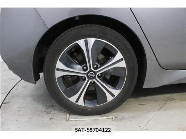 Nissan LEAF 2022-03 8871313-23