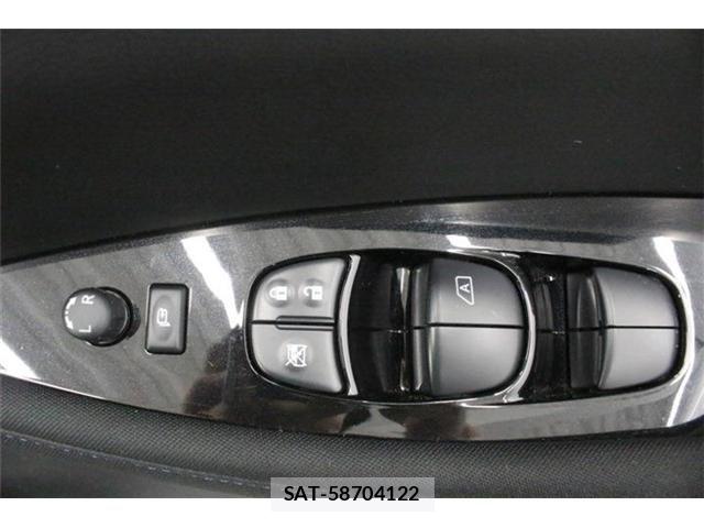 Nissan LEAF 2022-03 8871313-28