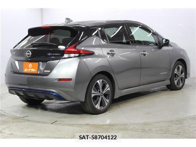 Nissan LEAF 2022-03 8871313-4
