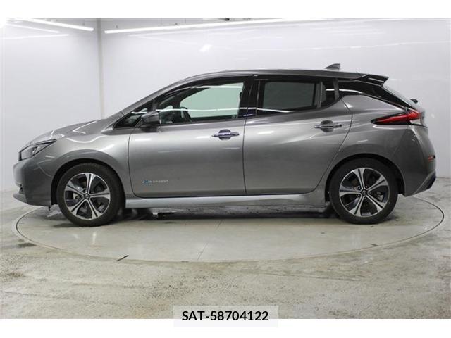 Nissan LEAF 2022-03 8871313-7