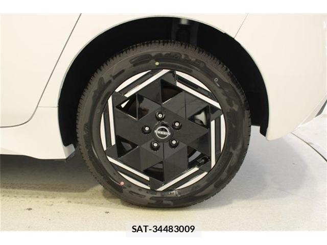 Nissan LEAF 2025-03 8871307-23