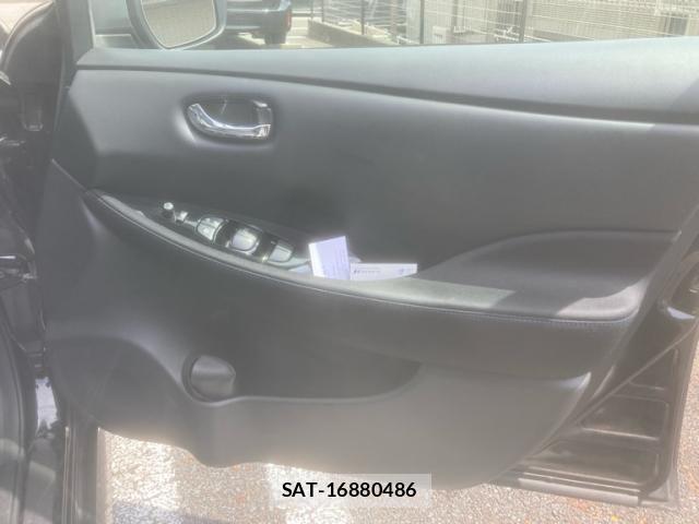Nissan LEAF 2017-10 8871315-14