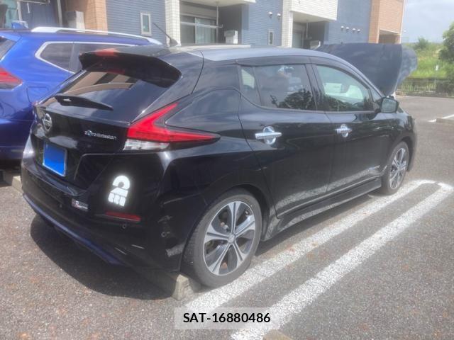 Nissan LEAF 2017-10 8871315-4