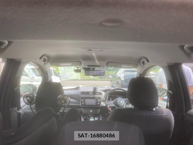 Nissan LEAF 2017-10 8871315-7