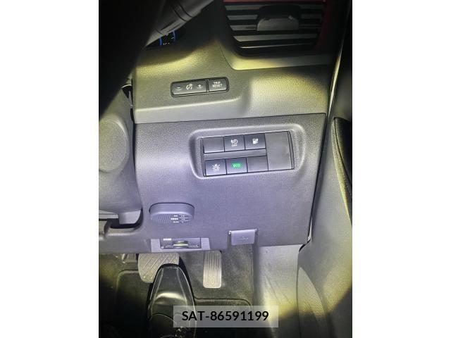 Nissan LEAF 2021-01 8871306-15