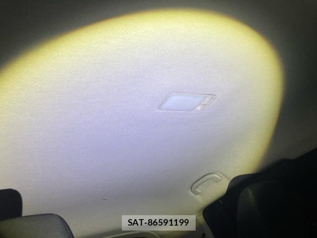 Nissan LEAF 2021-01 8871306-18