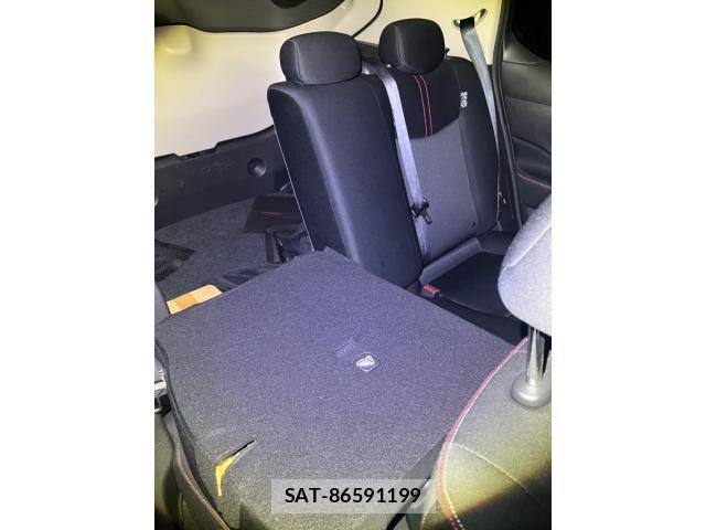 Nissan LEAF 2021-01 8871306-21