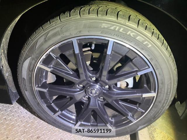 Nissan LEAF 2021-01 8871306-7