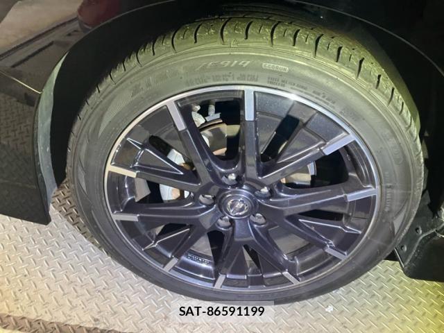 Nissan LEAF 2021-01 8871306-8
