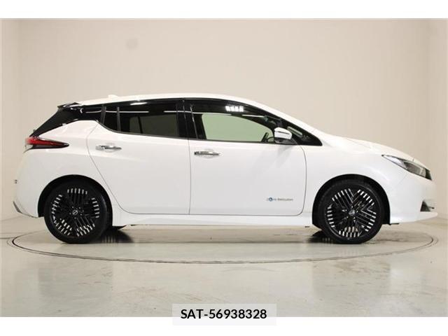 Nissan LEAF 2022-06 8871311-13