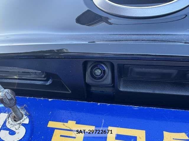 Nissan LEAF 2021-09 8871308-10