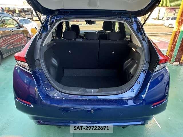 Nissan LEAF 2021-09 8871308-11