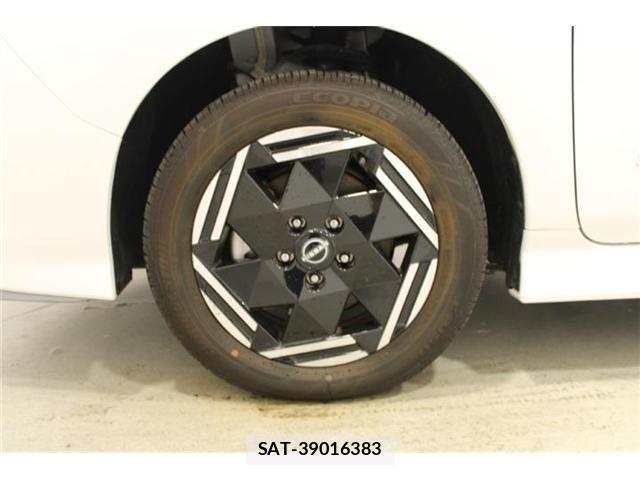 Nissan LEAF 2024-12 8871305-25