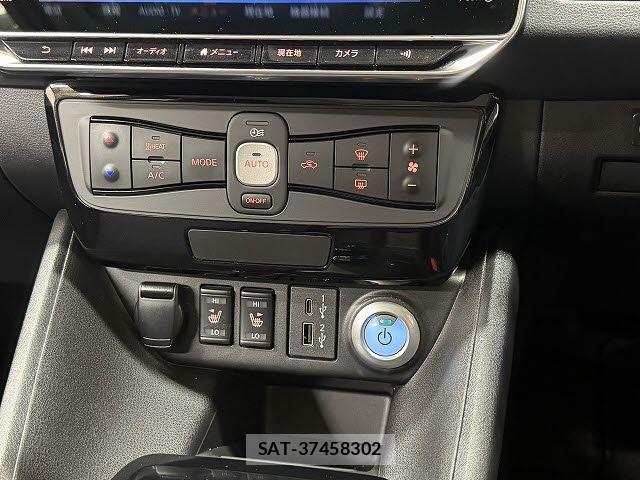 Nissan LEAF 2021-11 8871310-10