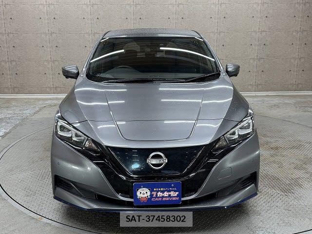 Nissan LEAF 2021-11 8871310-3
