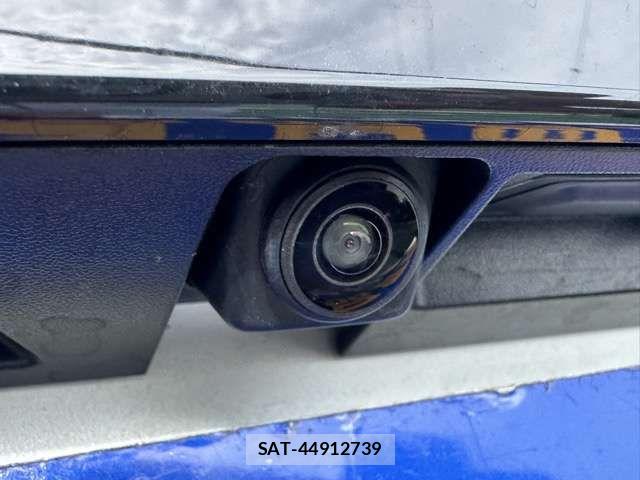 Nissan LEAF 2021-04 8880412-9