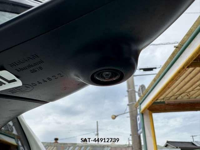 Nissan LEAF 2021-04 8880412-17