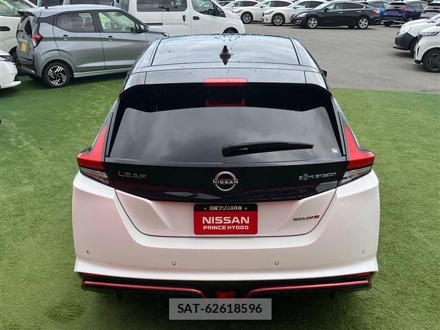 Nissan LEAF 2022-06 8880410-16