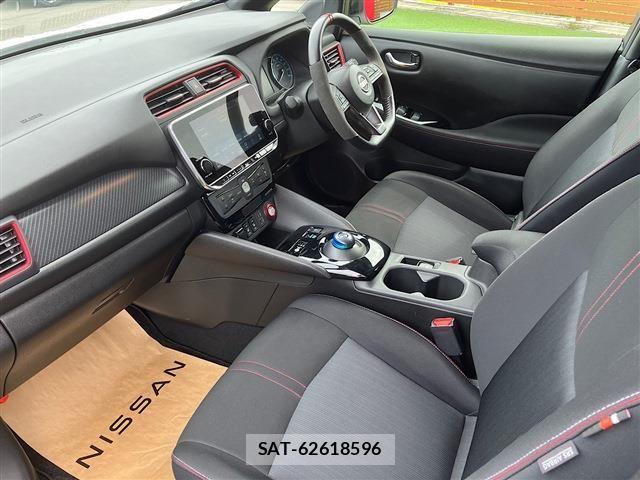 Nissan LEAF 2022-06 8880410-26