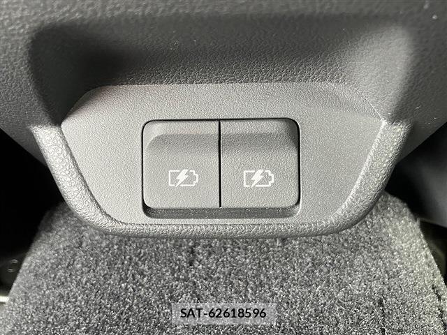 Nissan LEAF 2022-06 8880410-28