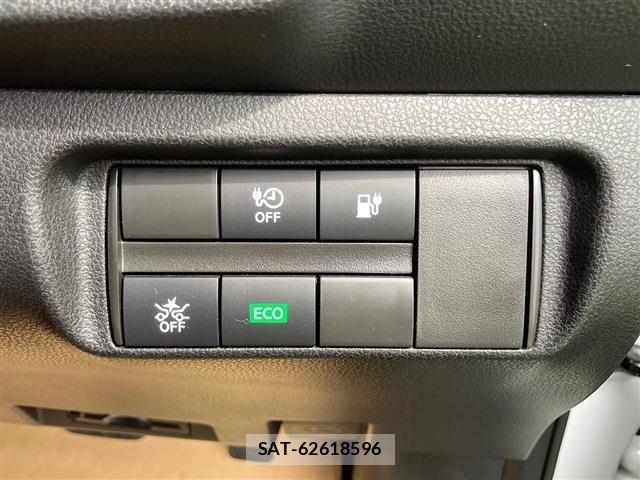 Nissan LEAF 2022-06 8880410-8