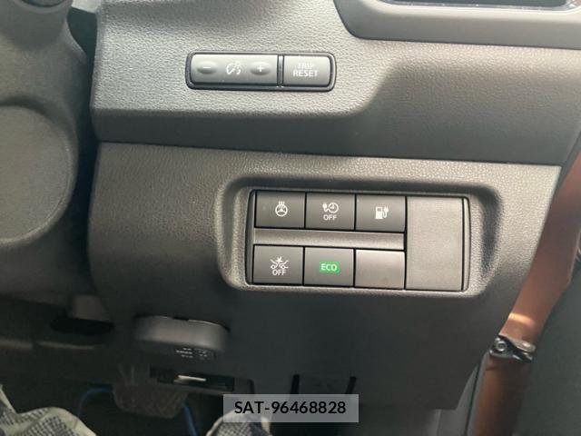 Nissan LEAF 2023-03 8880411-14