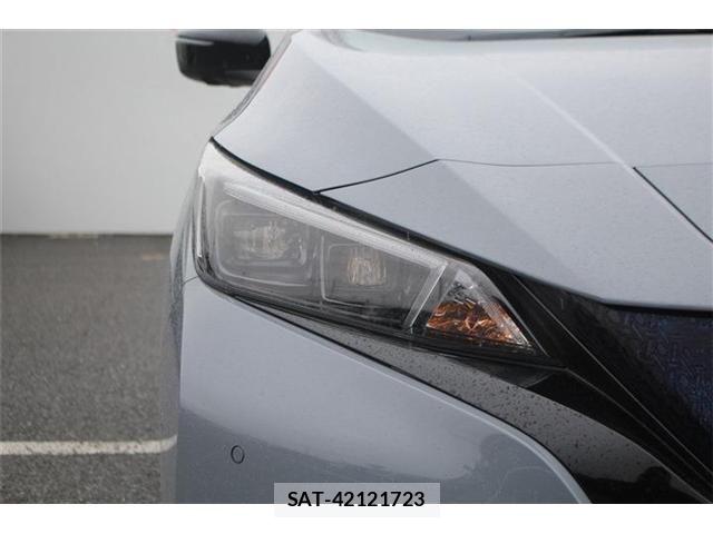 Nissan LEAF 2022-09 8880408-16