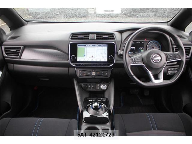 Nissan LEAF 2022-09 8880408-22