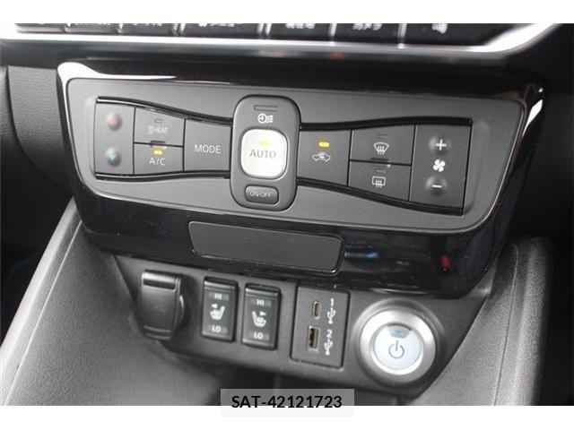 Nissan LEAF 2022-09 8880408-25