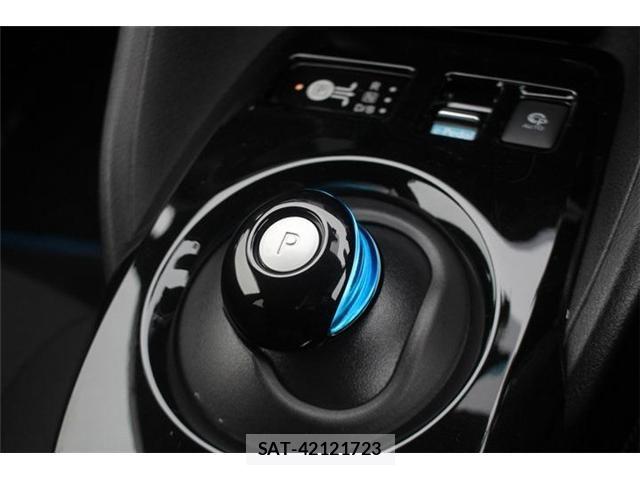 Nissan LEAF 2022-09 8880408-27