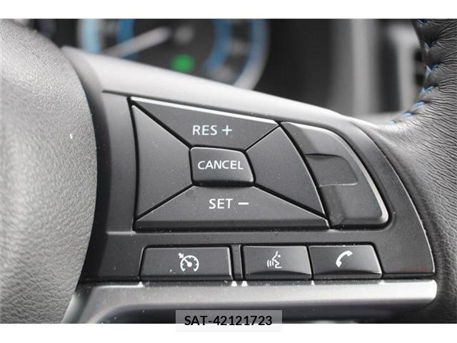 Nissan LEAF 2022-09 8880408-3