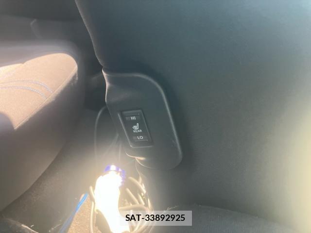Nissan LEAF 2017-10 8880417-22
