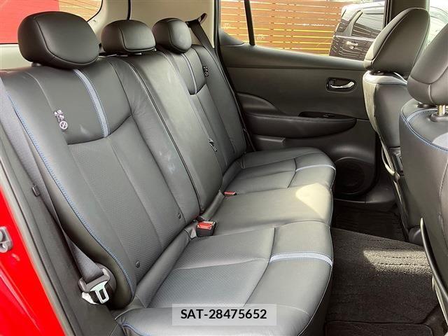 Nissan LEAF 2022-06 8880409-20