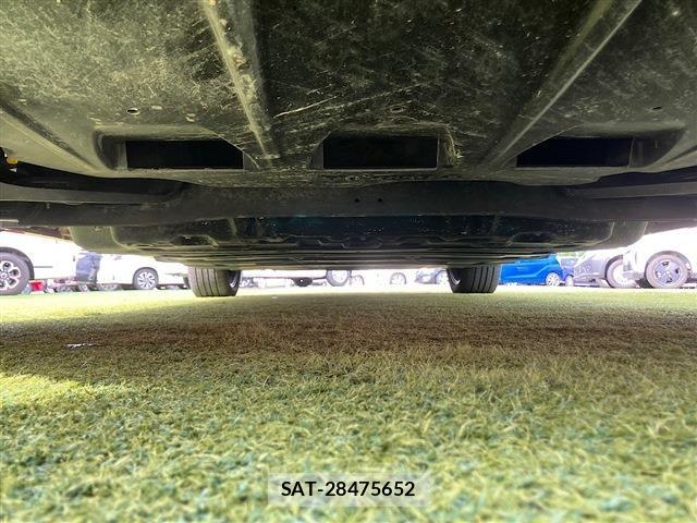 Nissan LEAF 2022-06 8880409-26