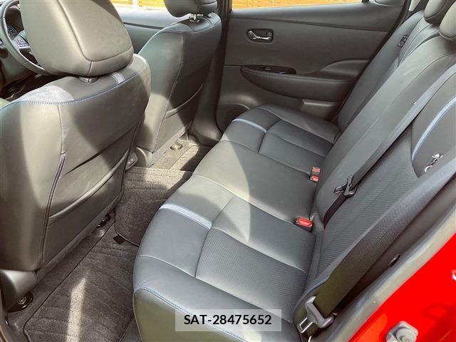 Nissan LEAF 2022-06 8880409-27