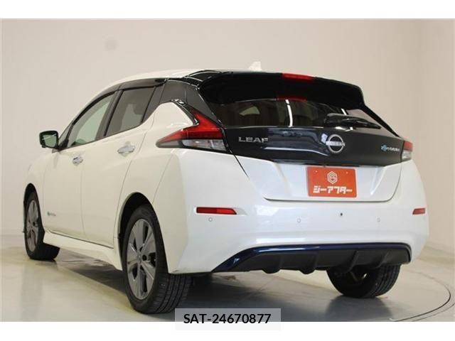 Nissan LEAF 2022-03 8883823-10