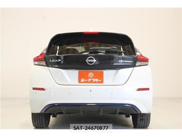 Nissan LEAF 2022-03 8883823-11