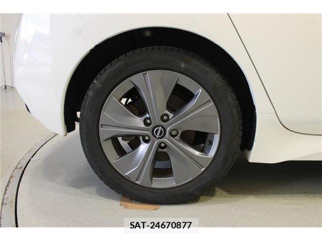 Nissan LEAF 2022-03 8883823-23