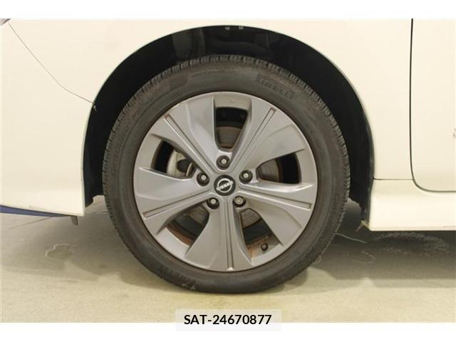 Nissan LEAF 2022-03 8883823-25