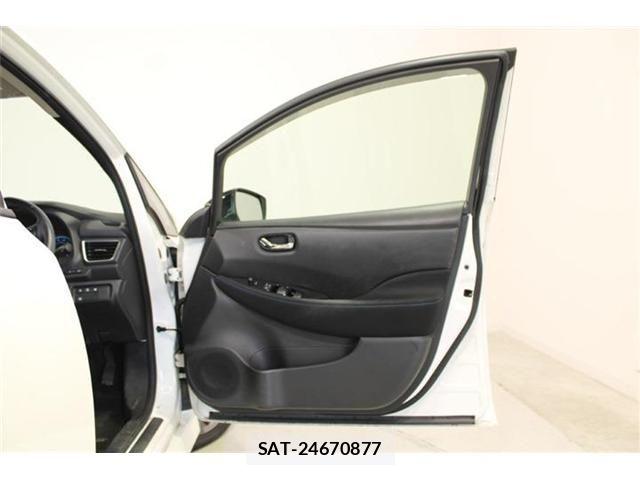 Nissan LEAF 2022-03 8883823-29