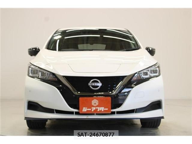 Nissan LEAF 2022-03 8883823-7