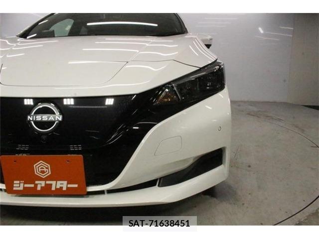 Nissan LEAF 2022-06 8883824-12