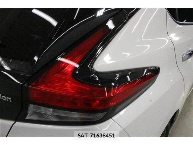 Nissan LEAF 2022-06 8883824-16